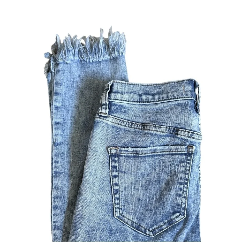Free People Great Heights Skinny Jeans 26 Acid Wash Frayed Hem Stretch Ankle